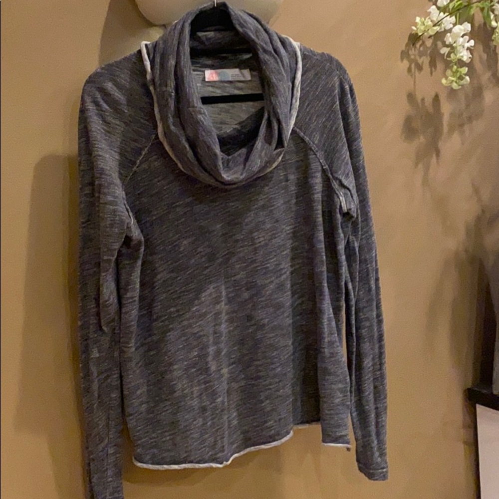 Women’s Long Sleeve Shirt